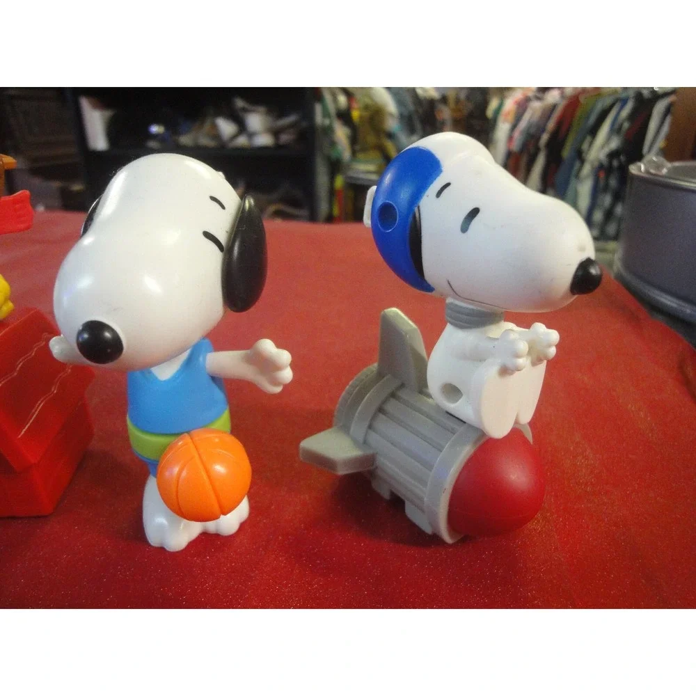 5 lot Peanuts Snoopy McDonalds happy meal toys 2018 basketball red barron camper